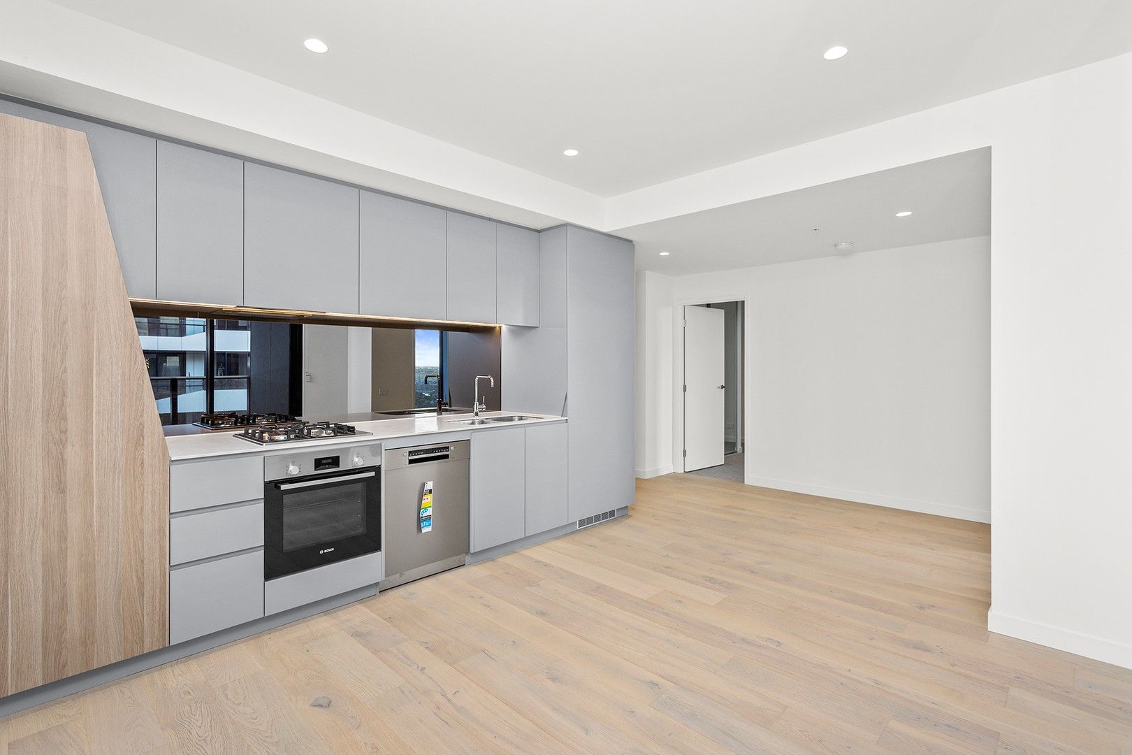 2 bedrooms Apartment / Unit / Flat in 1402/2 Hallenstein Street FOOTSCRAY VIC, 3011