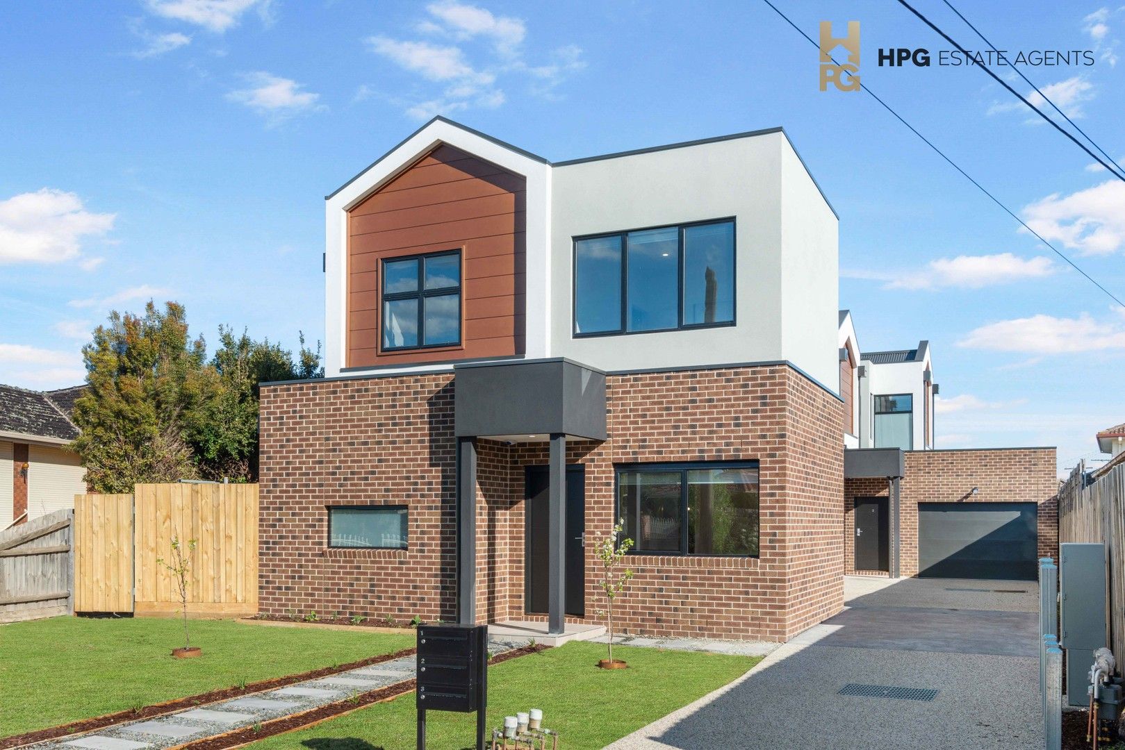 3 bedrooms Townhouse in 1/9 Finningley Drive TULLAMARINE VIC, 3043