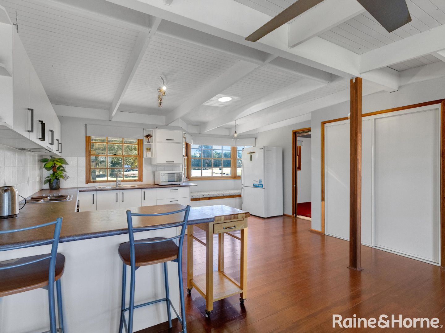 14 Lansdowne Drive, Raglan NSW 2795, Image 2