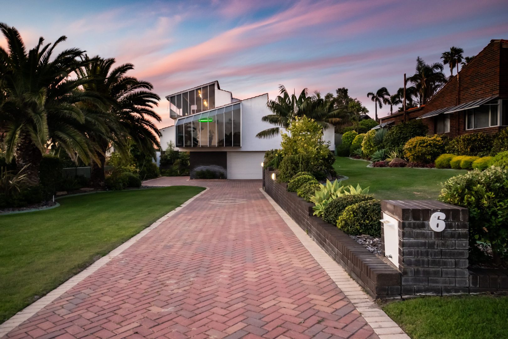 6 Banool Crescent, City Beac Property History & Address Research Domain