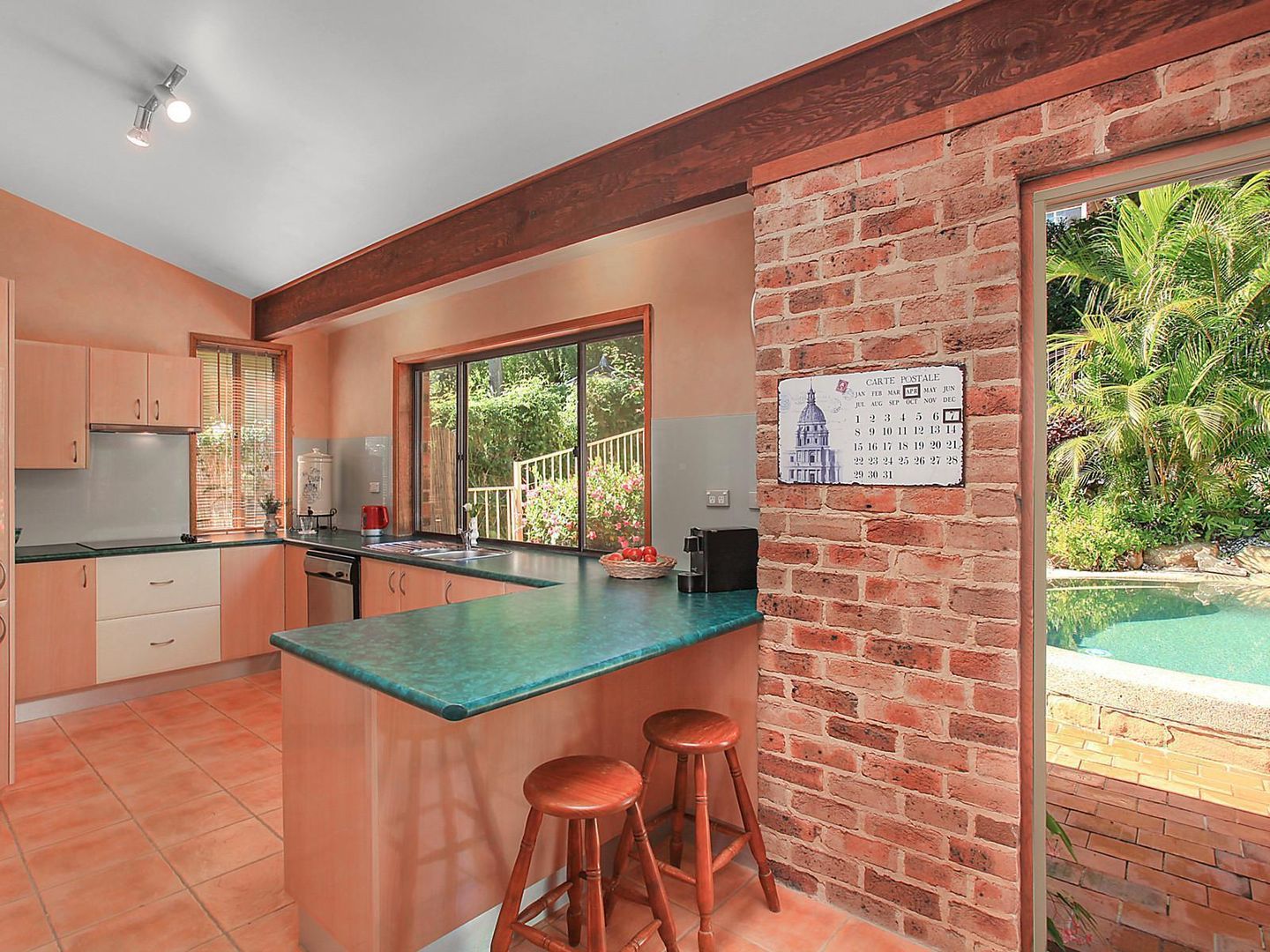 14 Hopetoun Street, FORRESTERS BEACH NSW 2260, Image 1