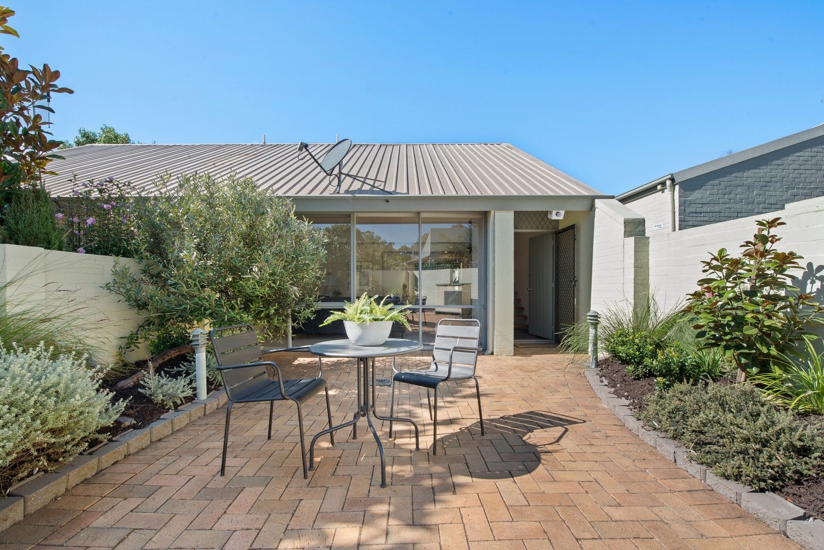 8/18 Marr Street, Pearce ACT 2607, Image 0