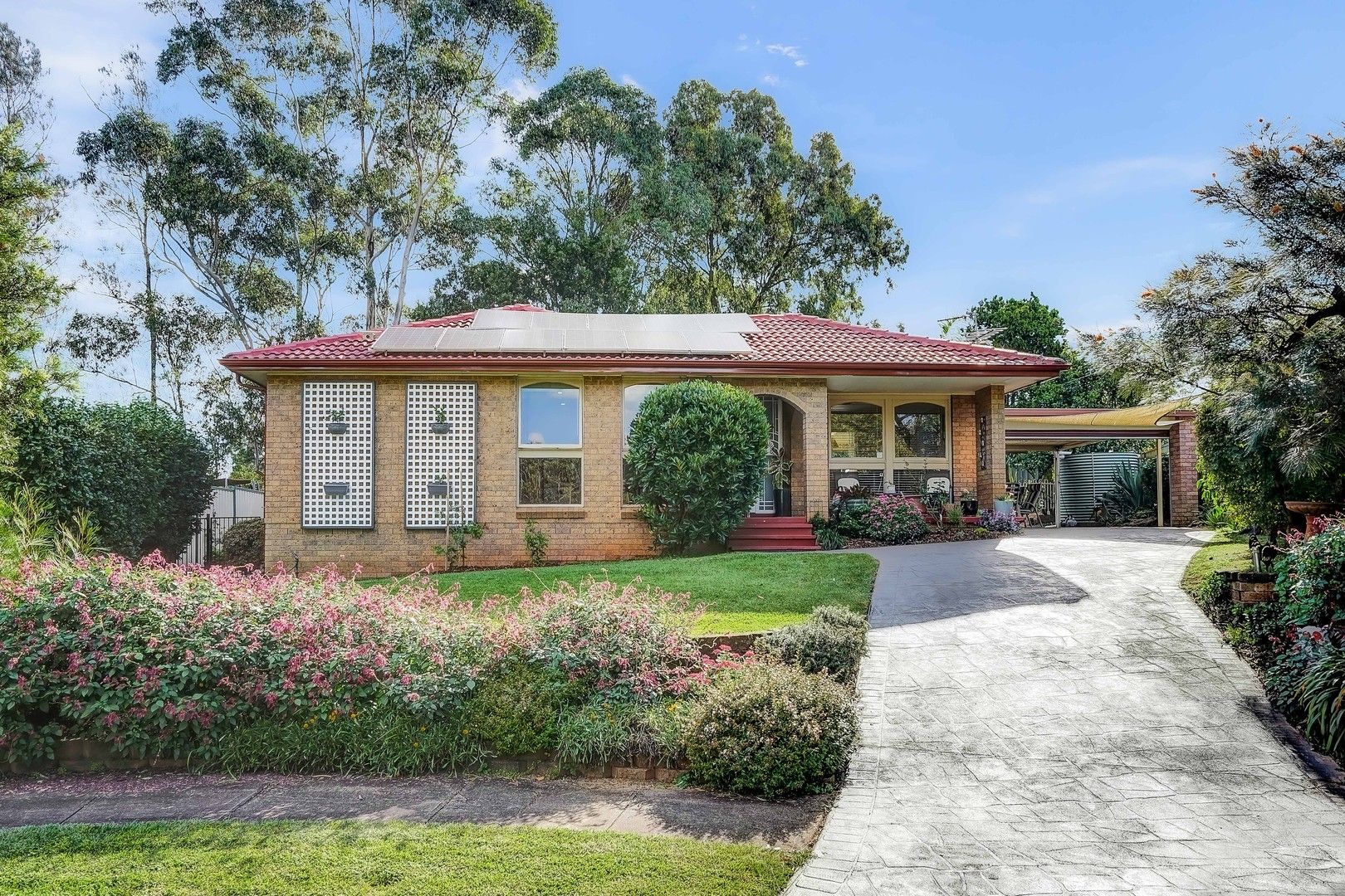 3 bedrooms House in 16 Marnie Grove KINGS LANGLEY NSW, 2147