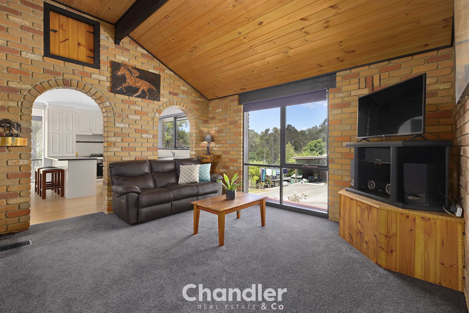 22 Douglas Crescent, Monbulk VIC 3793, Image 2