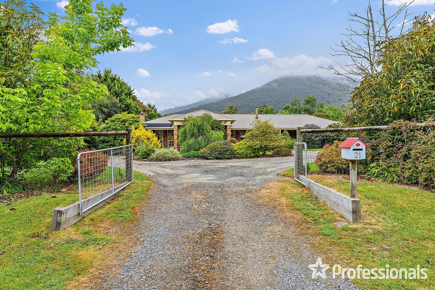 4 bedrooms House in 21 Anderson Road HEALESVILLE VIC, 3777