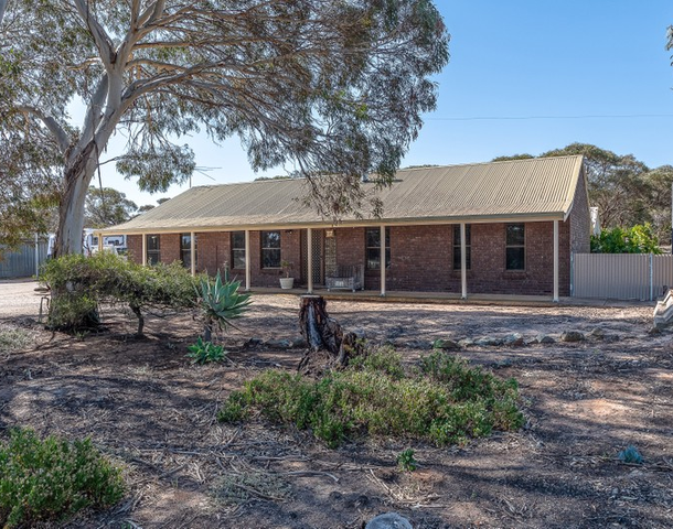 88 Martin Road, Murray Bridge South SA 5253