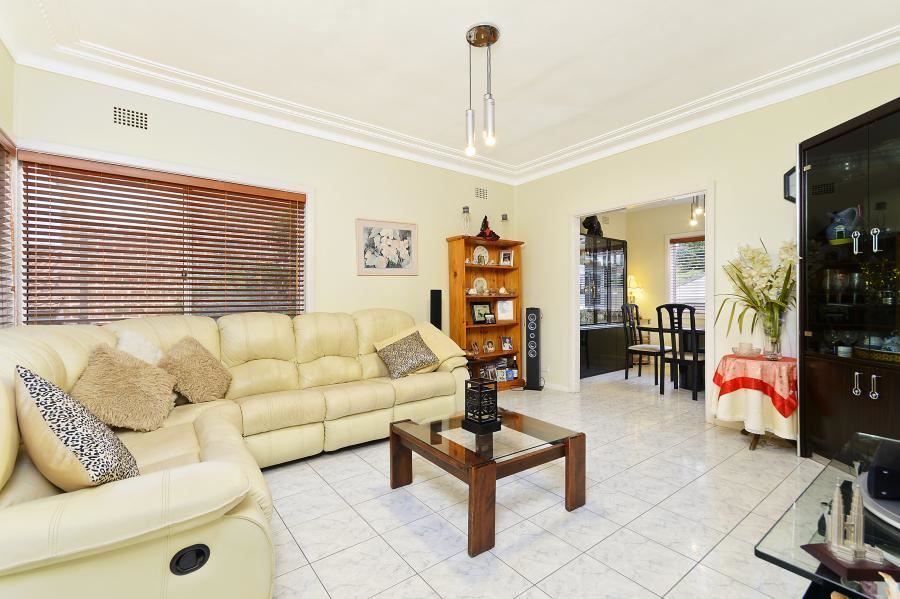 7 Birdwood Street, Denistone East NSW 2112, Image 1