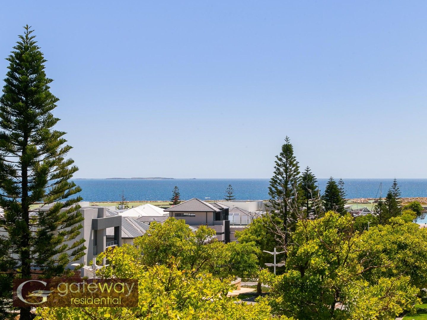 5 bedrooms House in 24 Pantheon Avenue NORTH COOGEE WA, 6163