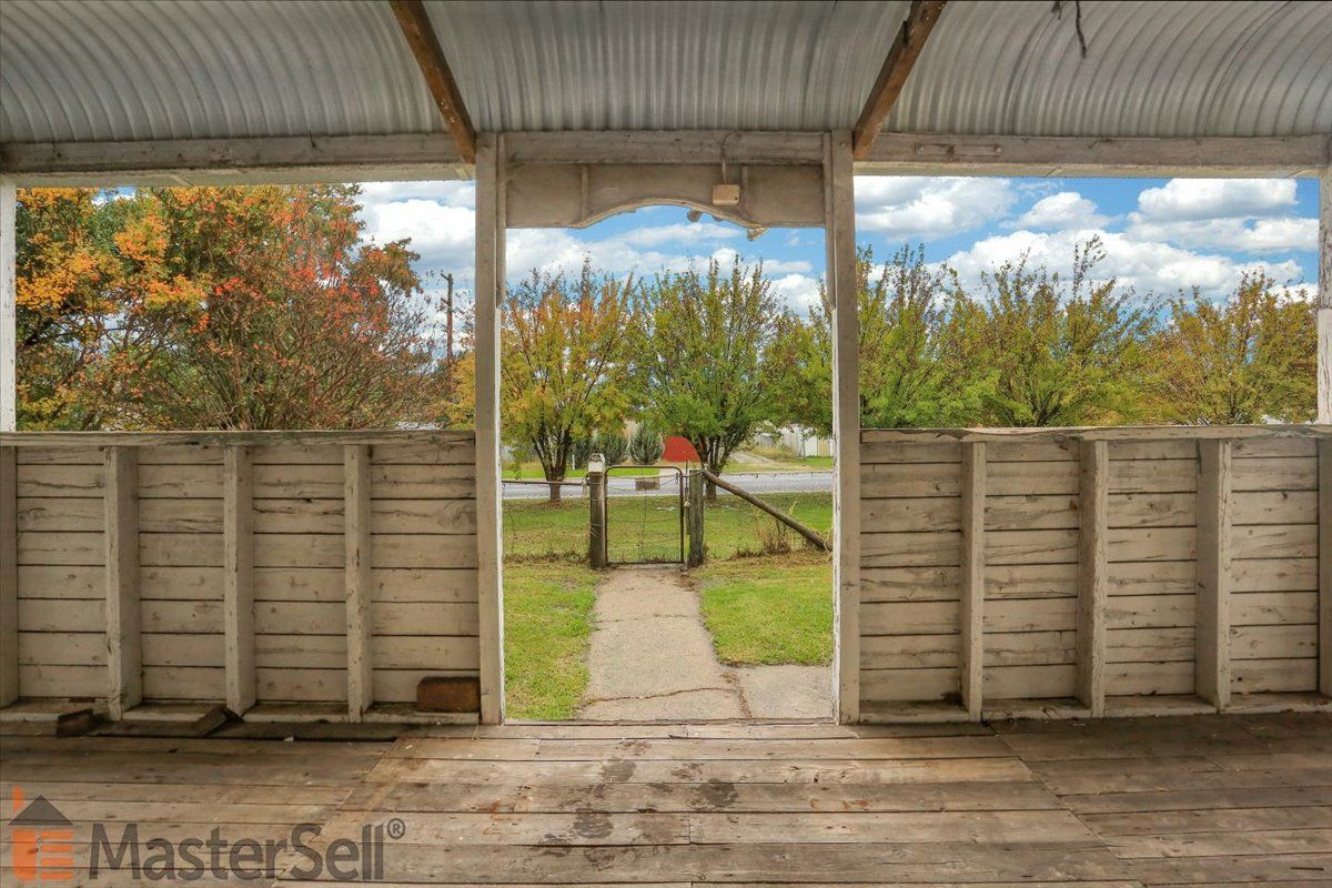 32 Vyner Street, Tumut NSW 2720, Image 1