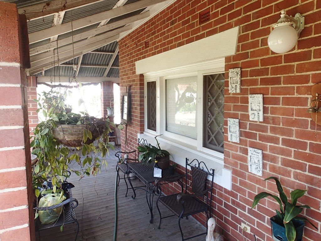 269 Honour Ave, Corowa NSW 2646, Image 1