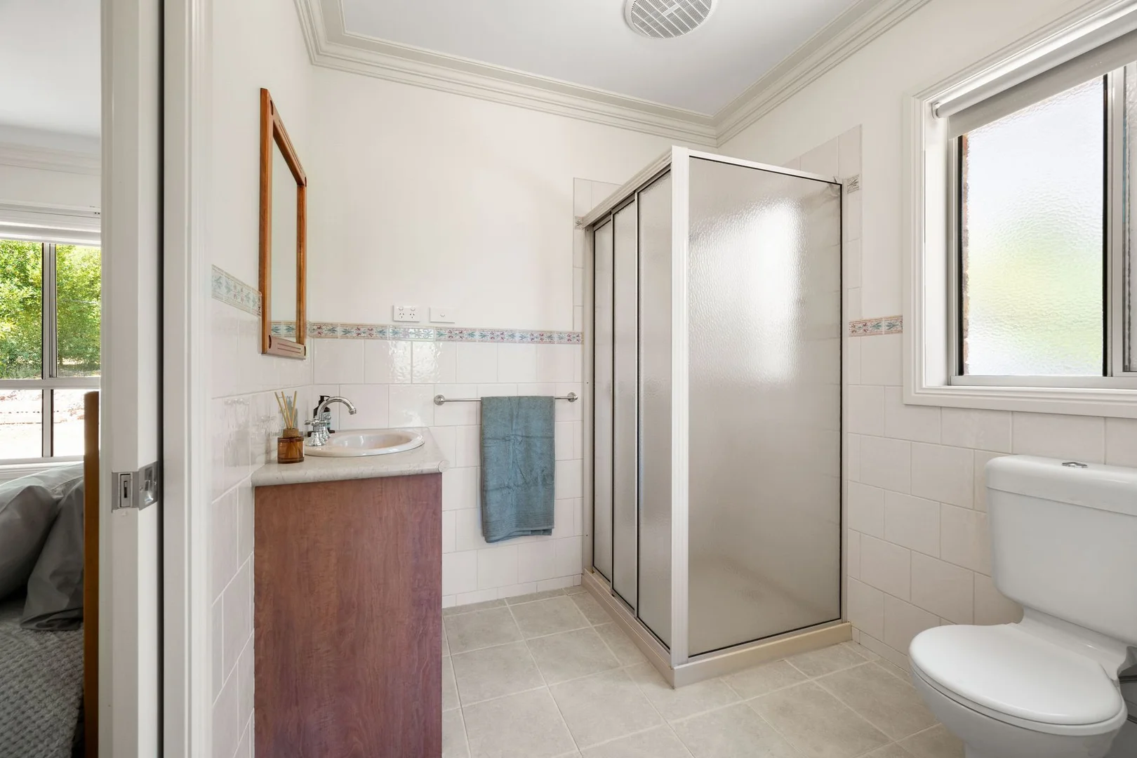 Additional image 13 of 1 James Close, Bright VIC 3741