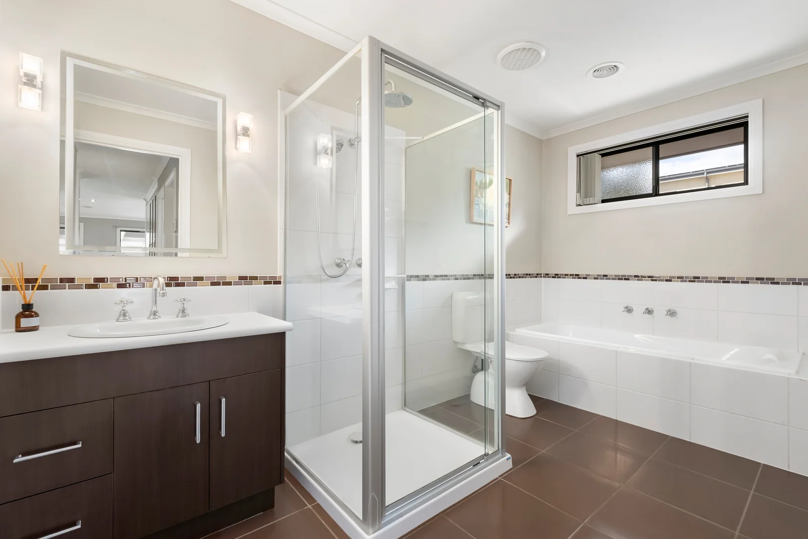 Additional image 11 of 2 Orchard Grove, Tyabb VIC 3913