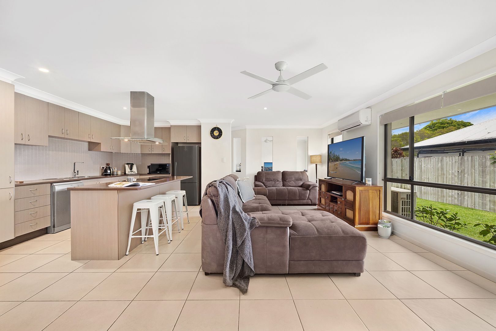 5 Gipps Street, Caloundra West QLD 4551, Image 2