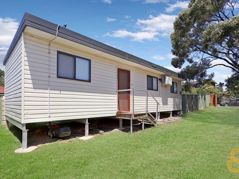 9-9A Lockyer avenue, Werrington County NSW 2747, Image 2