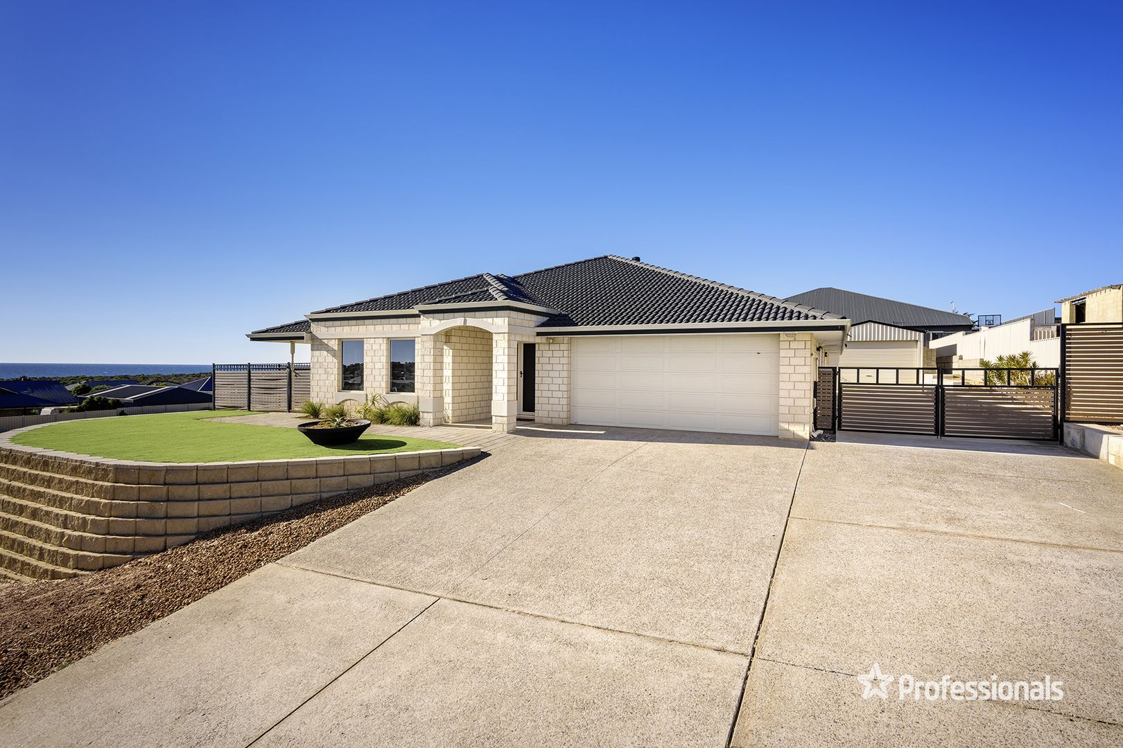 42 Quayside Vista, Drummond Cove WA 6532, Image 1