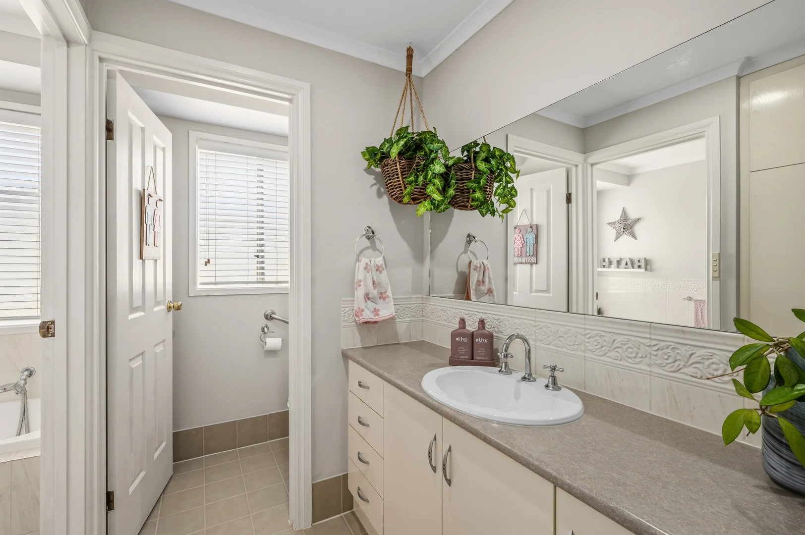 15 Stern Road, Seaford Meadows SA 5169 | Domain