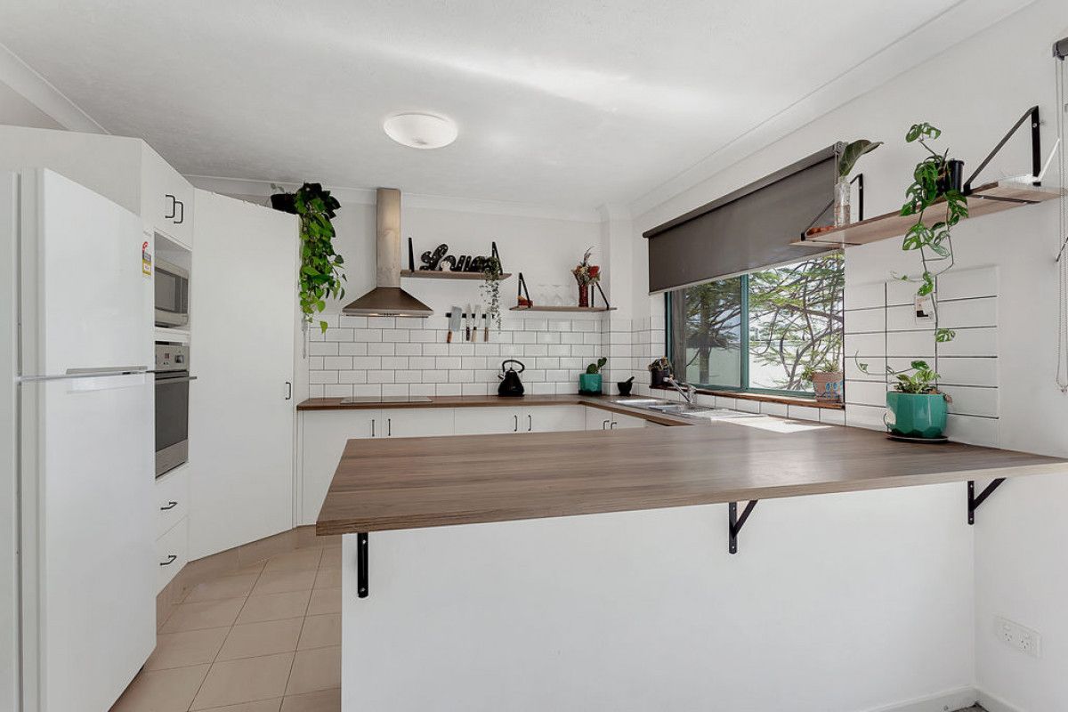 2 bedrooms Apartment / Unit / Flat in 8/17 Markeri Street MERMAID BEACH QLD, 4218