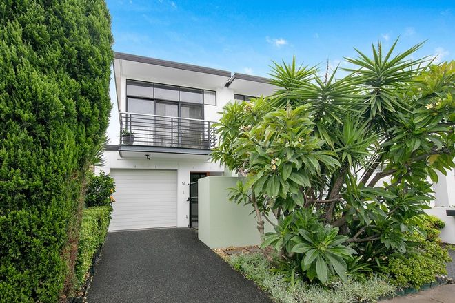Picture of 12 Railway Street, MEREWETHER NSW 2291