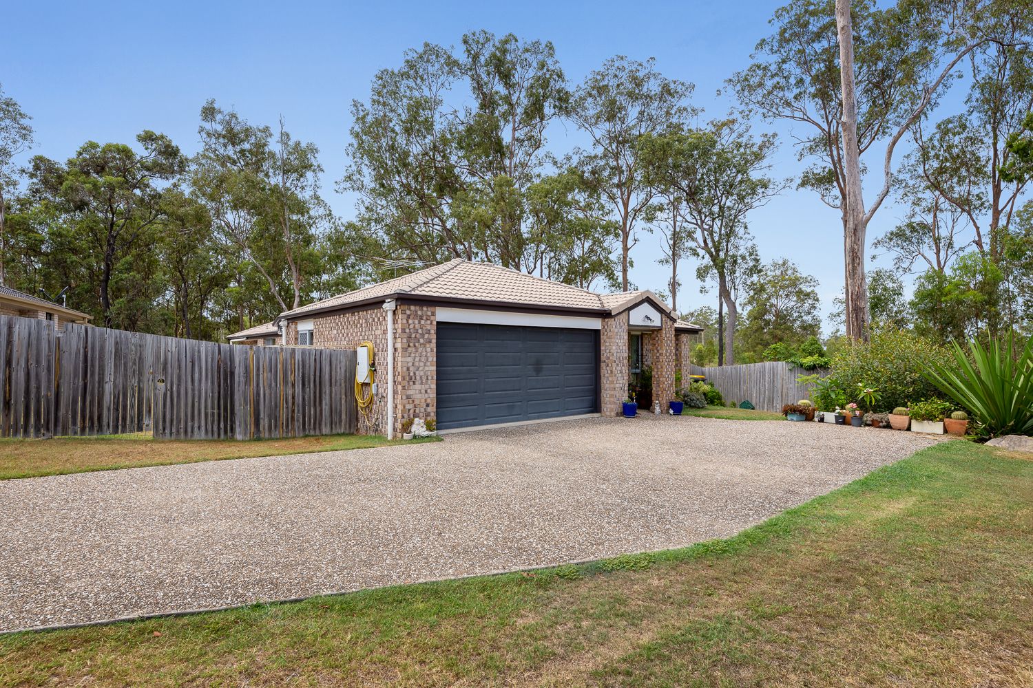 24 Hillside Crescent, Beaudesert Property History & Address Research