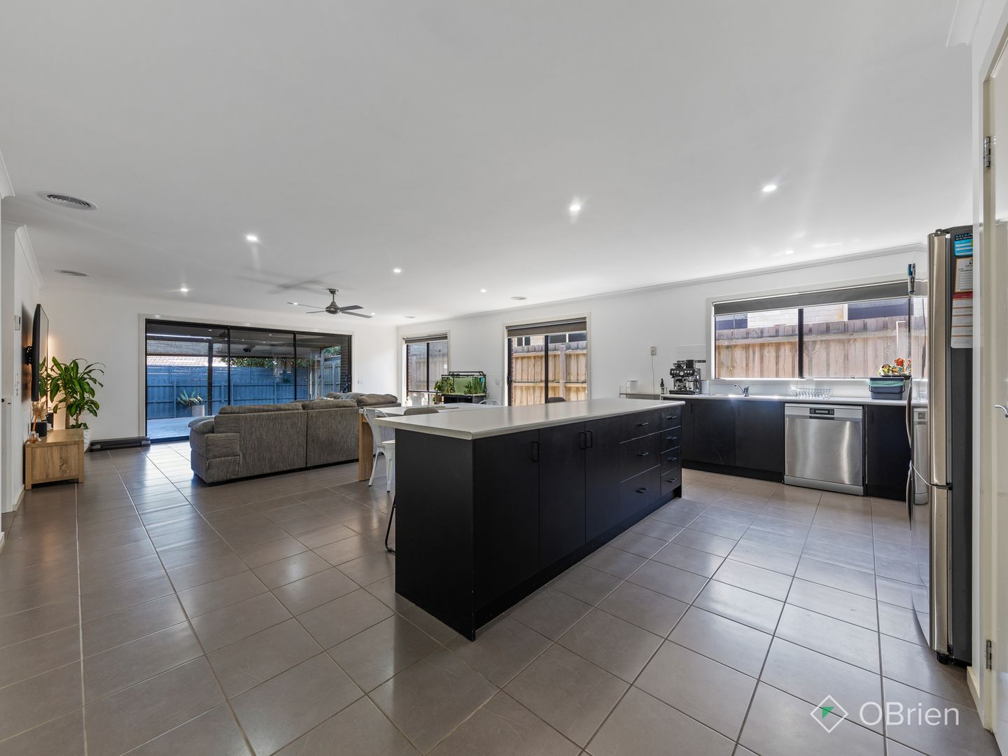 26 Triumph Way, Skye VIC 3977, Image 2