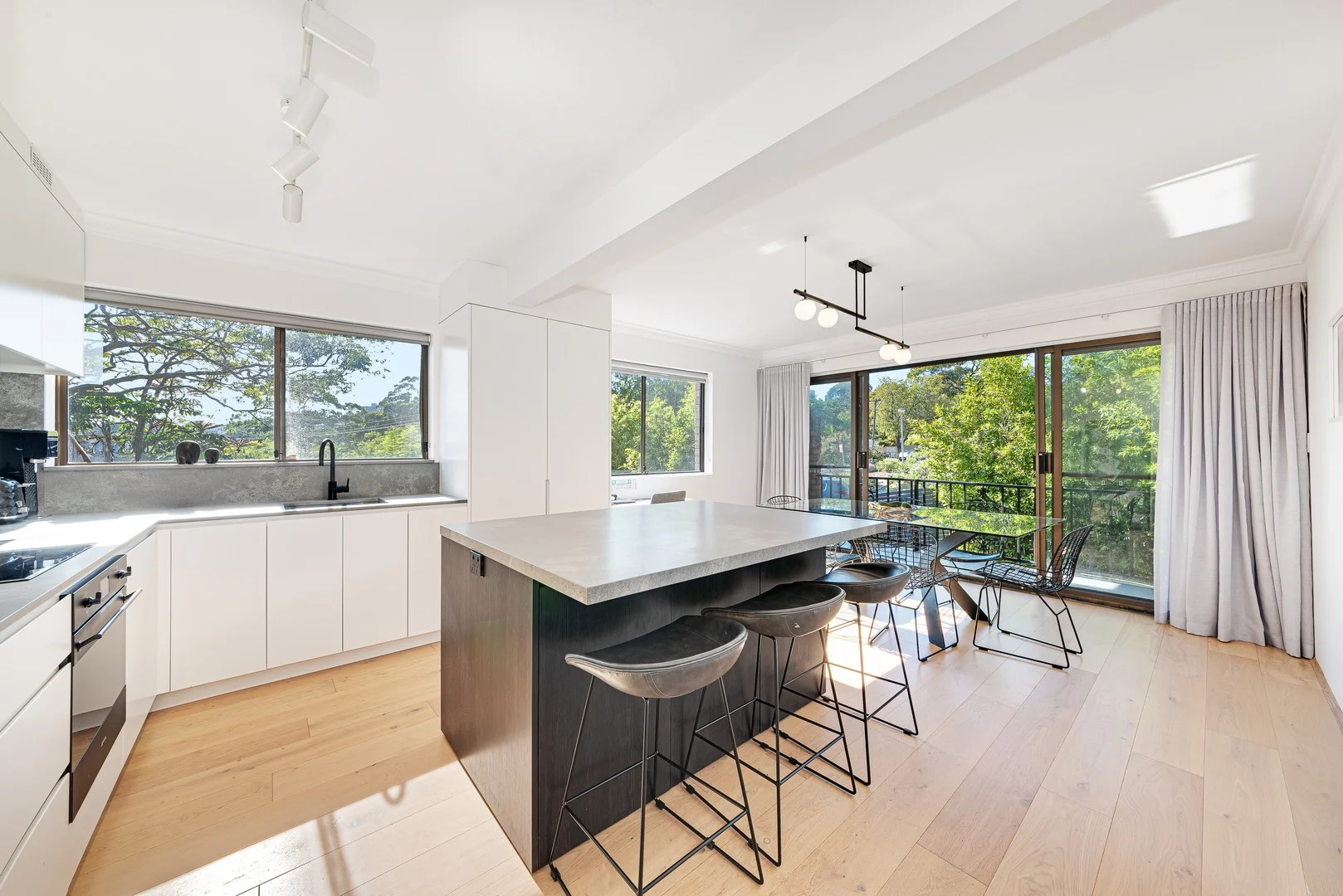 2/104A Young Street, Cremorne NSW 2090