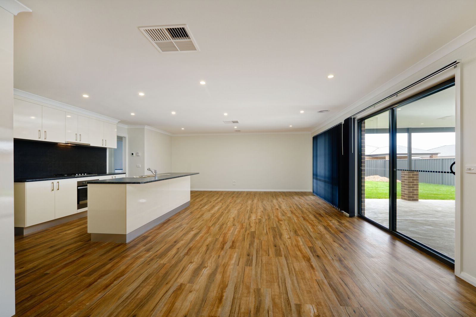 7 House Court, Tangambalanga VIC 3691, Image 2