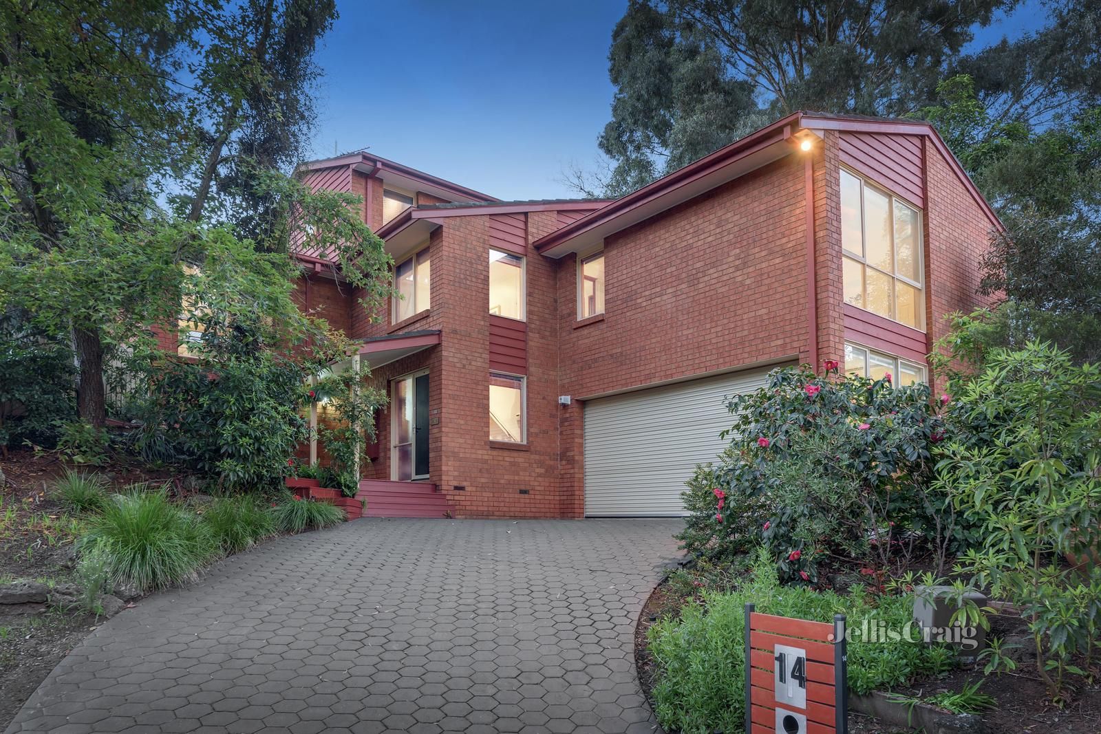 14 Manorwood Place, Mitcham VIC 3132, Image 0