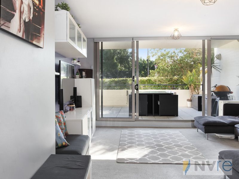 2/5 Sandpiper Crescent, Newington NSW 2127, Image 2