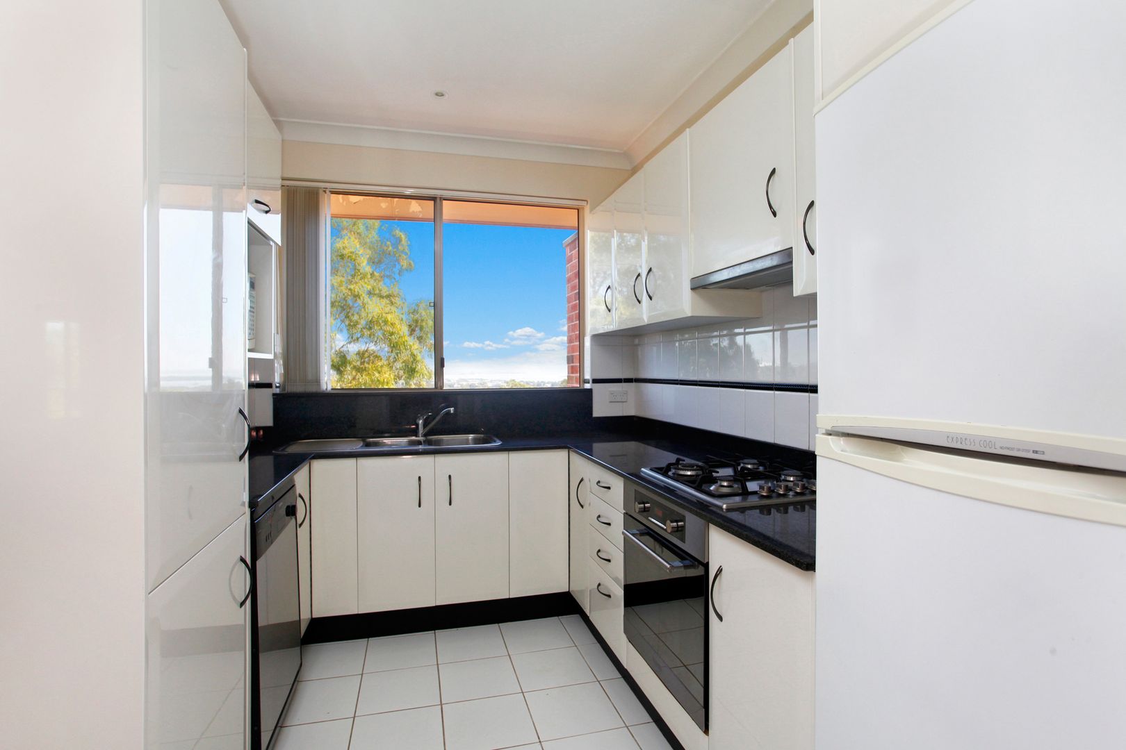 10/6-12 Mansfield Ave, Caringbah NSW 2229, Image 1