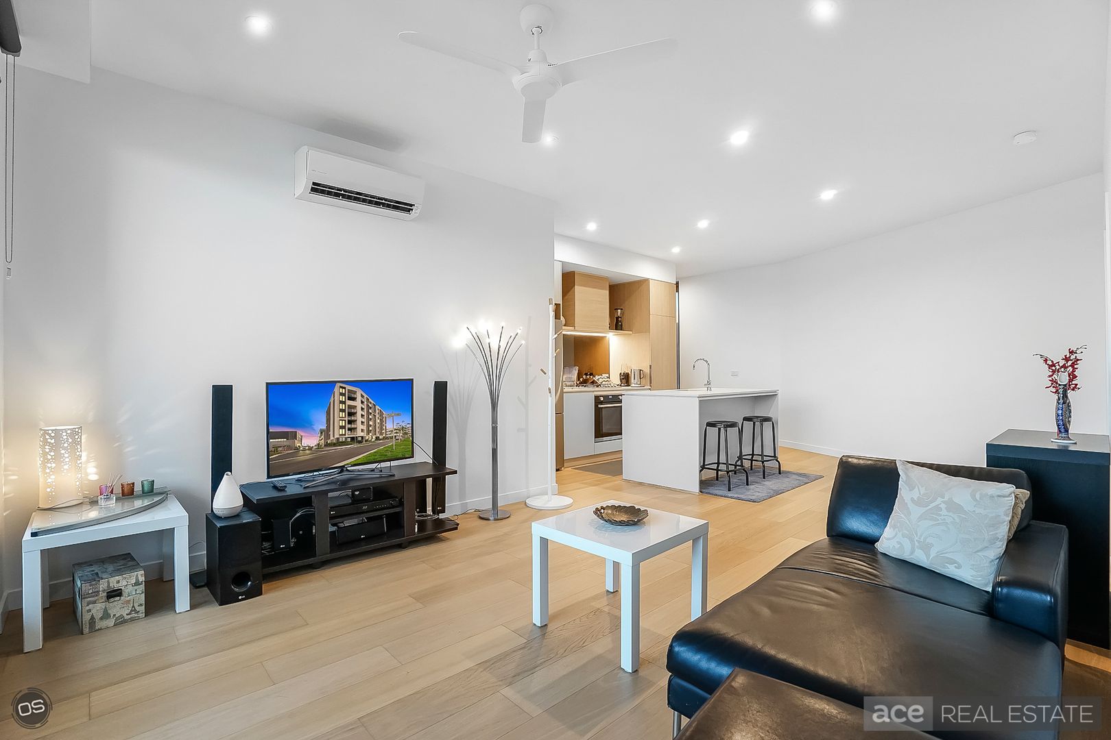 301/30 Clark Street, Williams Landing VIC 3027, Image 2