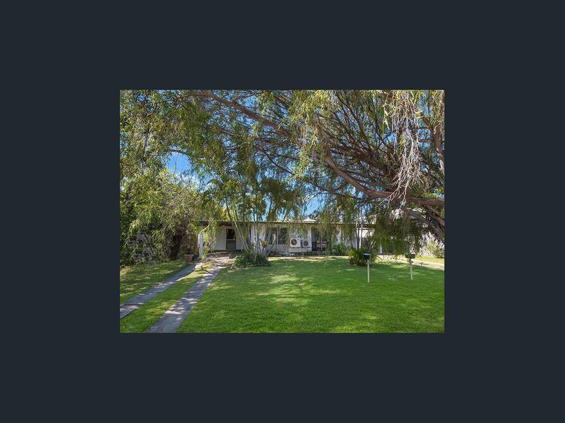 2 bedrooms Duplex in 2/23 Sallows Street PALLARENDA QLD, 4810