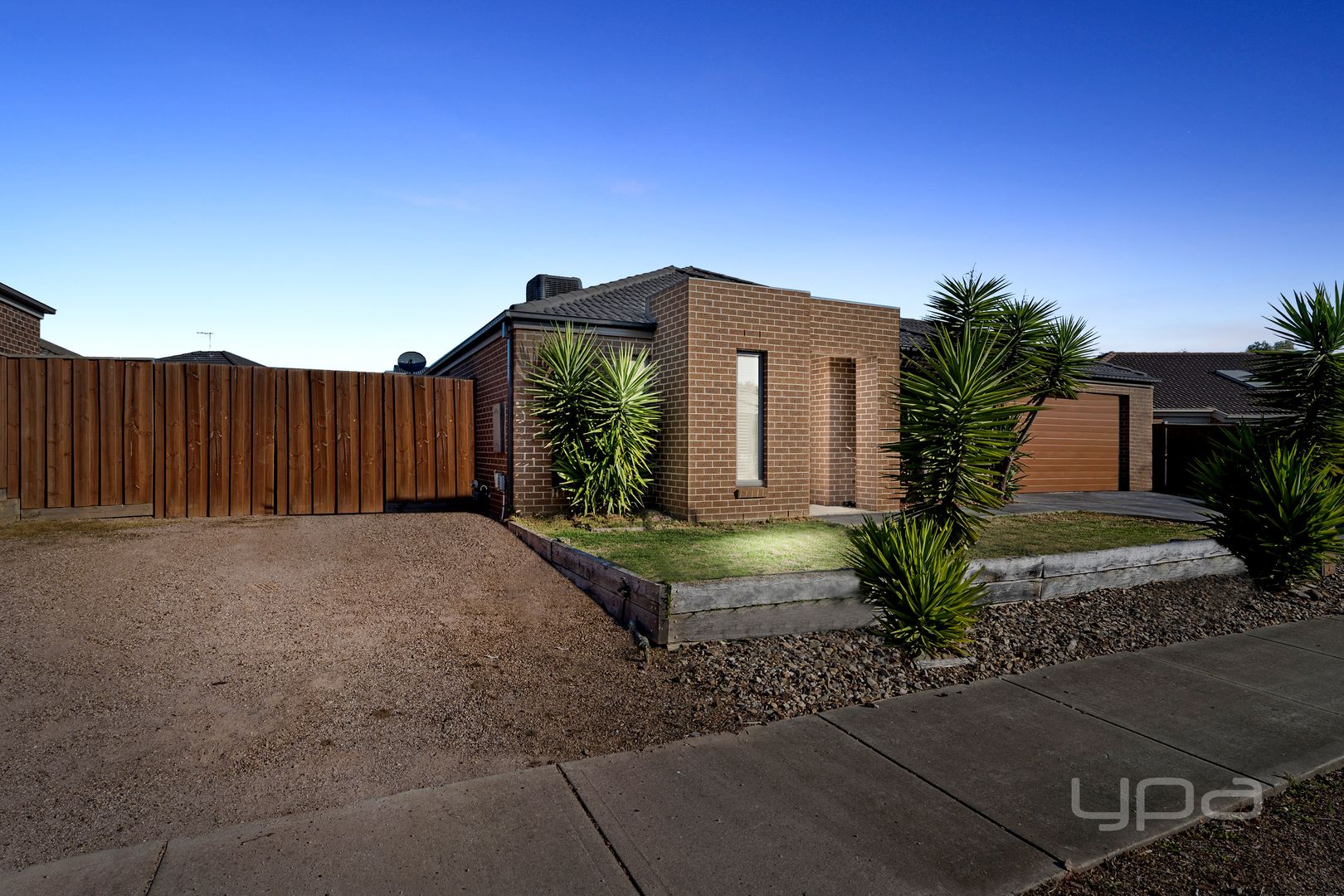 16 Sinclair Court, Harkness VIC 3337, Image 1