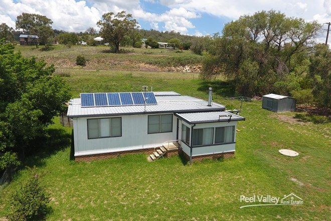 Picture of 30 Davis Street, CURRABUBULA NSW 2342