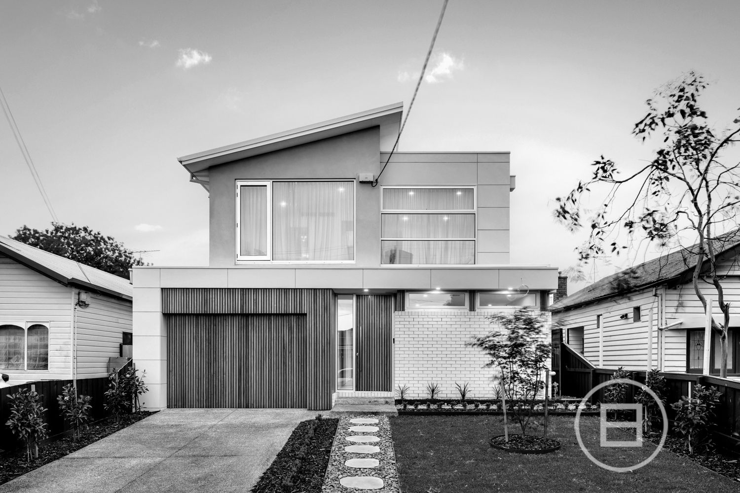 5 bedrooms House in 122 Woolton Avenue THORNBURY VIC, 3071