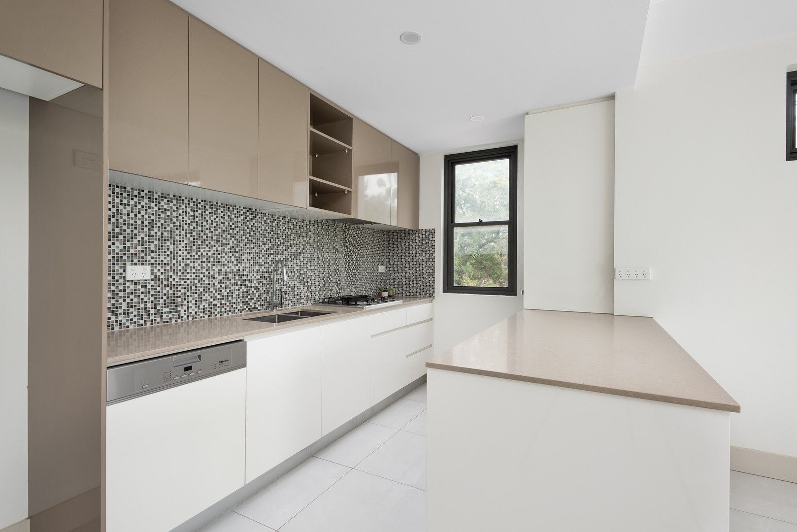 2 bedrooms Apartment / Unit / Flat in 201/22 Pinnacle Street MIRANDA NSW, 2228