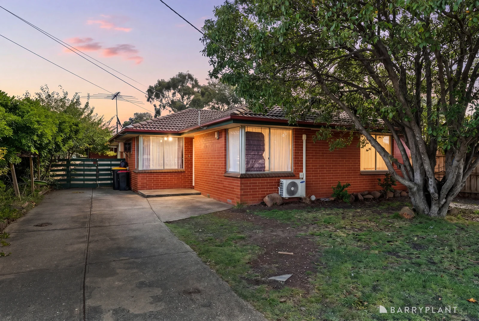 7 Waratah Street, Melton South VIC 3338