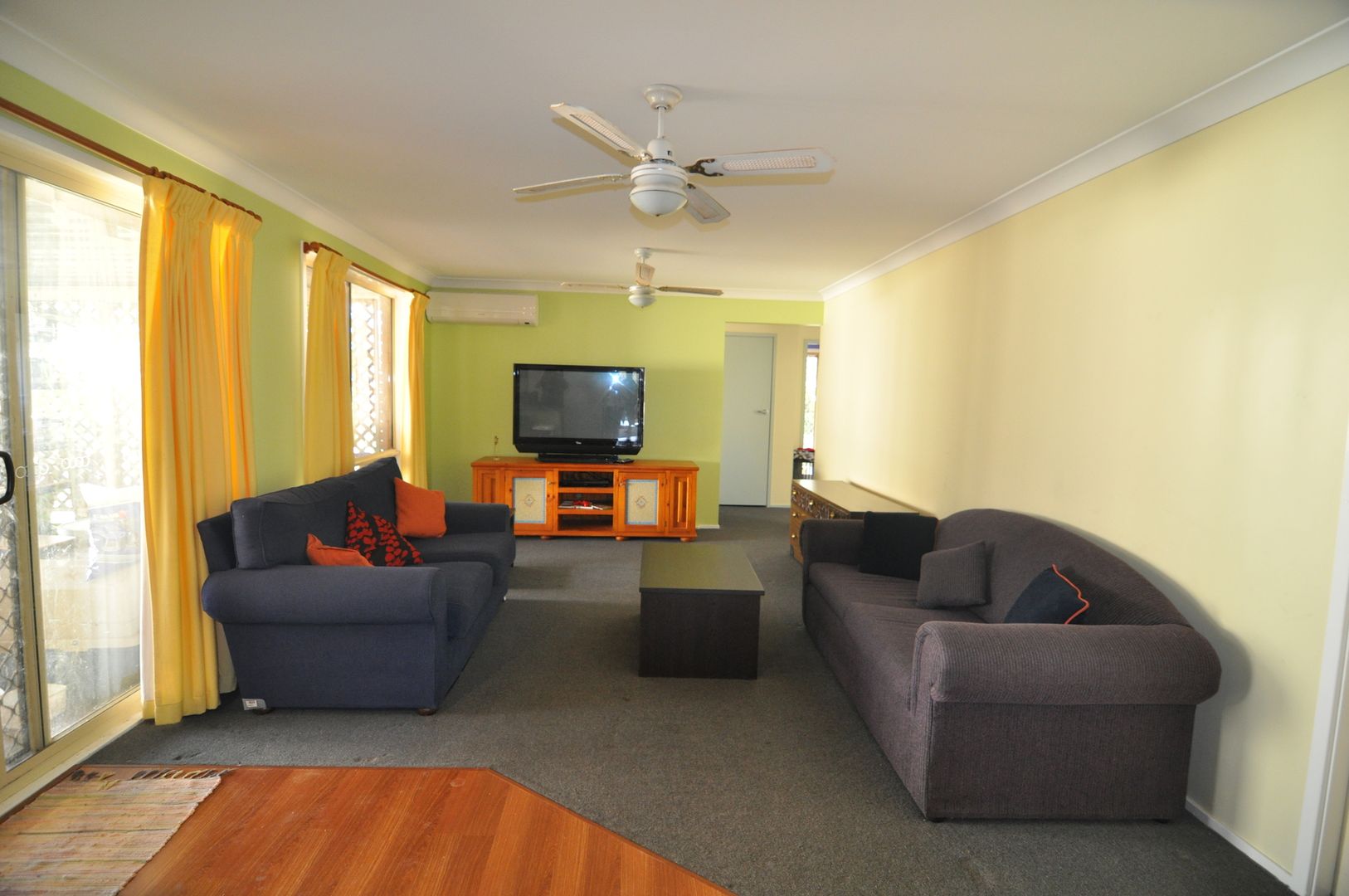 54 Whiteswan Ave, Blue Haven NSW 2262, Image 2