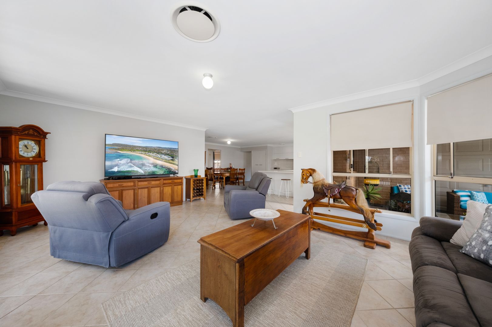 10 Holland Place, Tumbi Umbi NSW 2261, Image 2