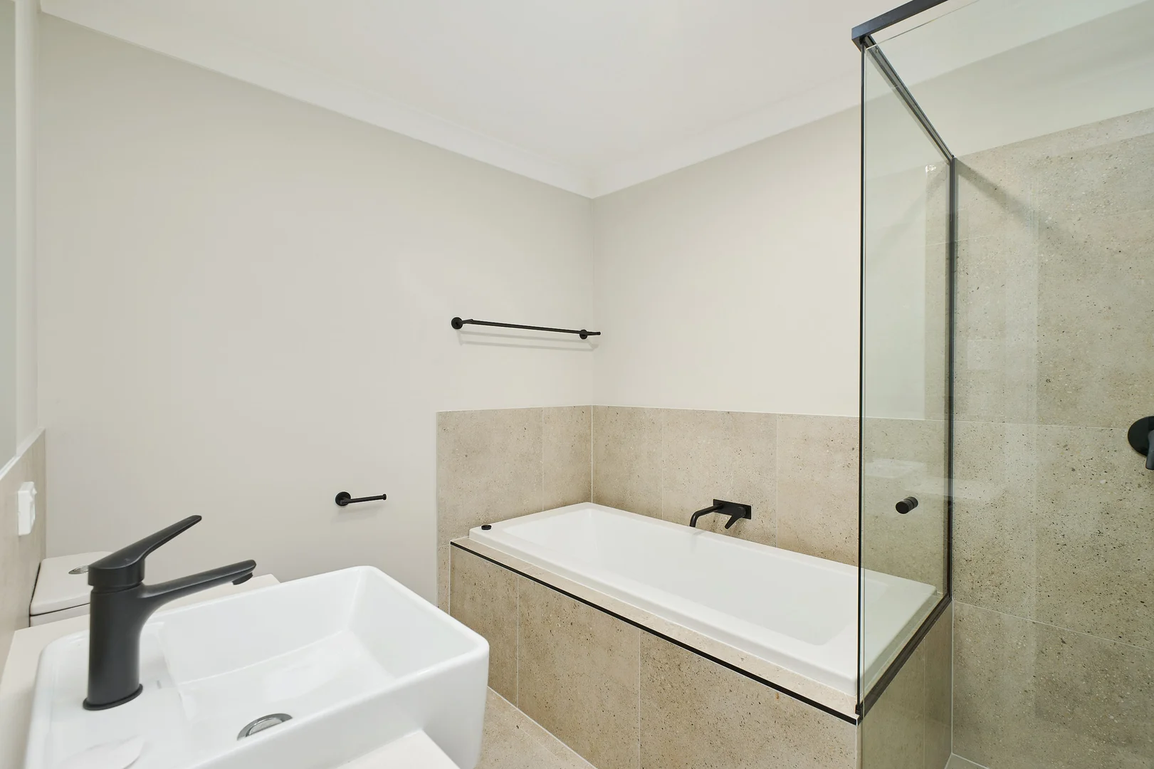 Additional image 9 of 6/2 Fernhill Road, Port Macquarie NSW 2444