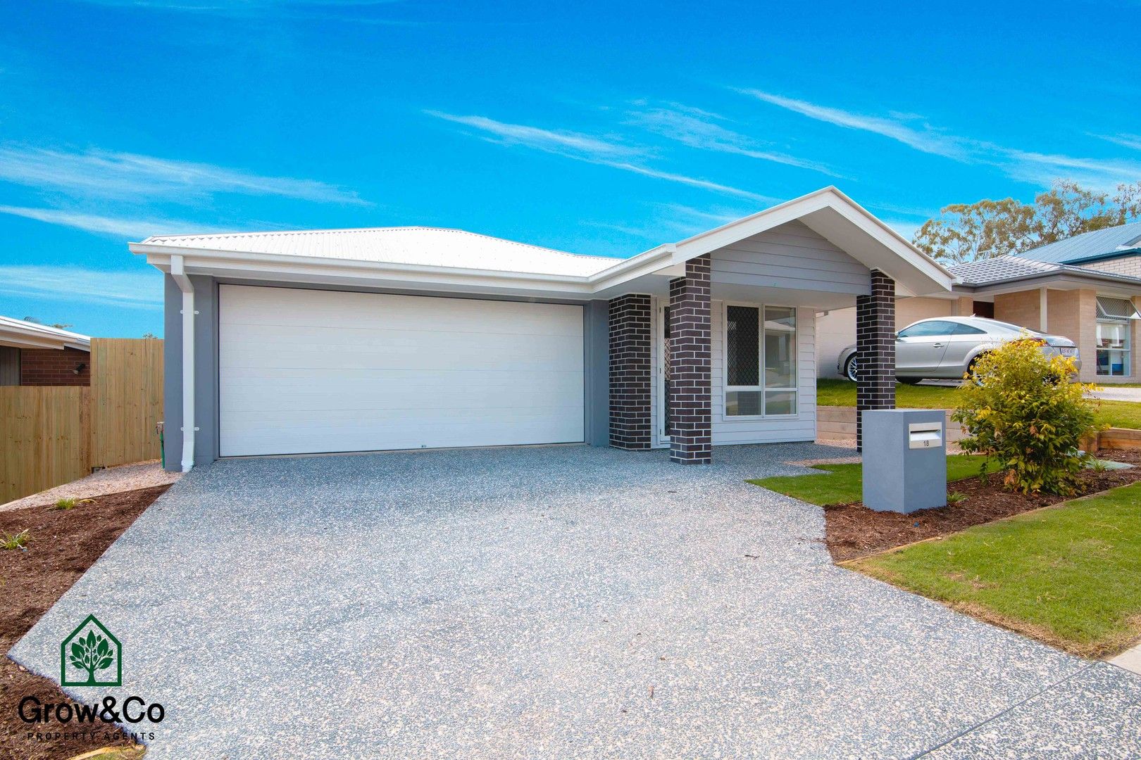 4 bedrooms House in 18 Wisteria Street FOREST LAKE QLD, 4078