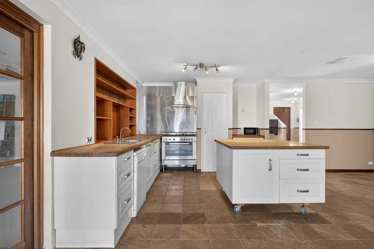 Additional image 9 of 70 The Avenue, Warnbro WA 6169