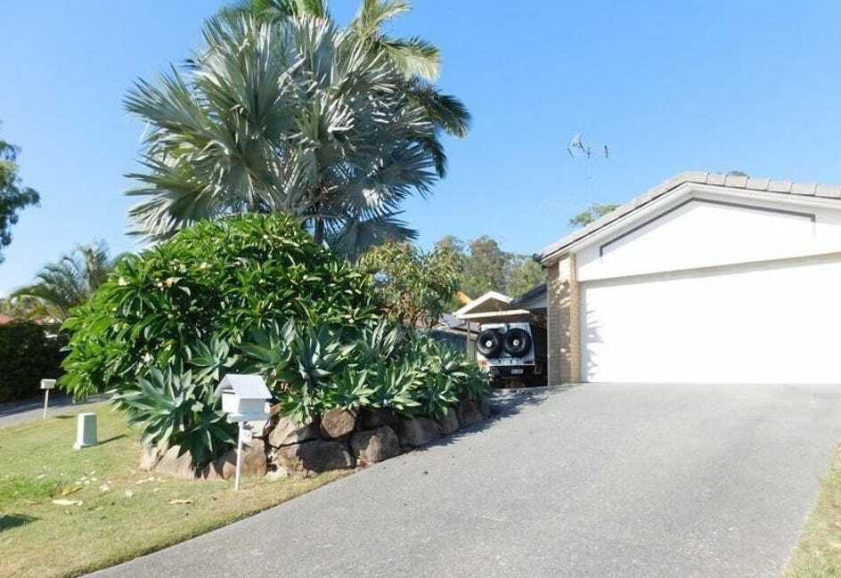 3 bedrooms House in 44 Drysdale Lane PARKWOOD QLD, 4214