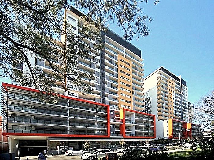 2 bedrooms Apartment / Unit / Flat in 1006B/8 Cowper Street PARRAMATTA NSW, 2150
