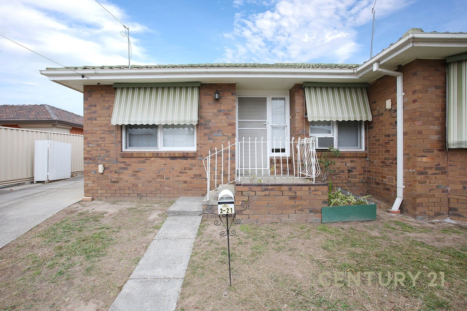 2 bedrooms Apartment / Unit / Flat in 3/21 Kandra Street DANDENONG NORTH VIC, 3175
