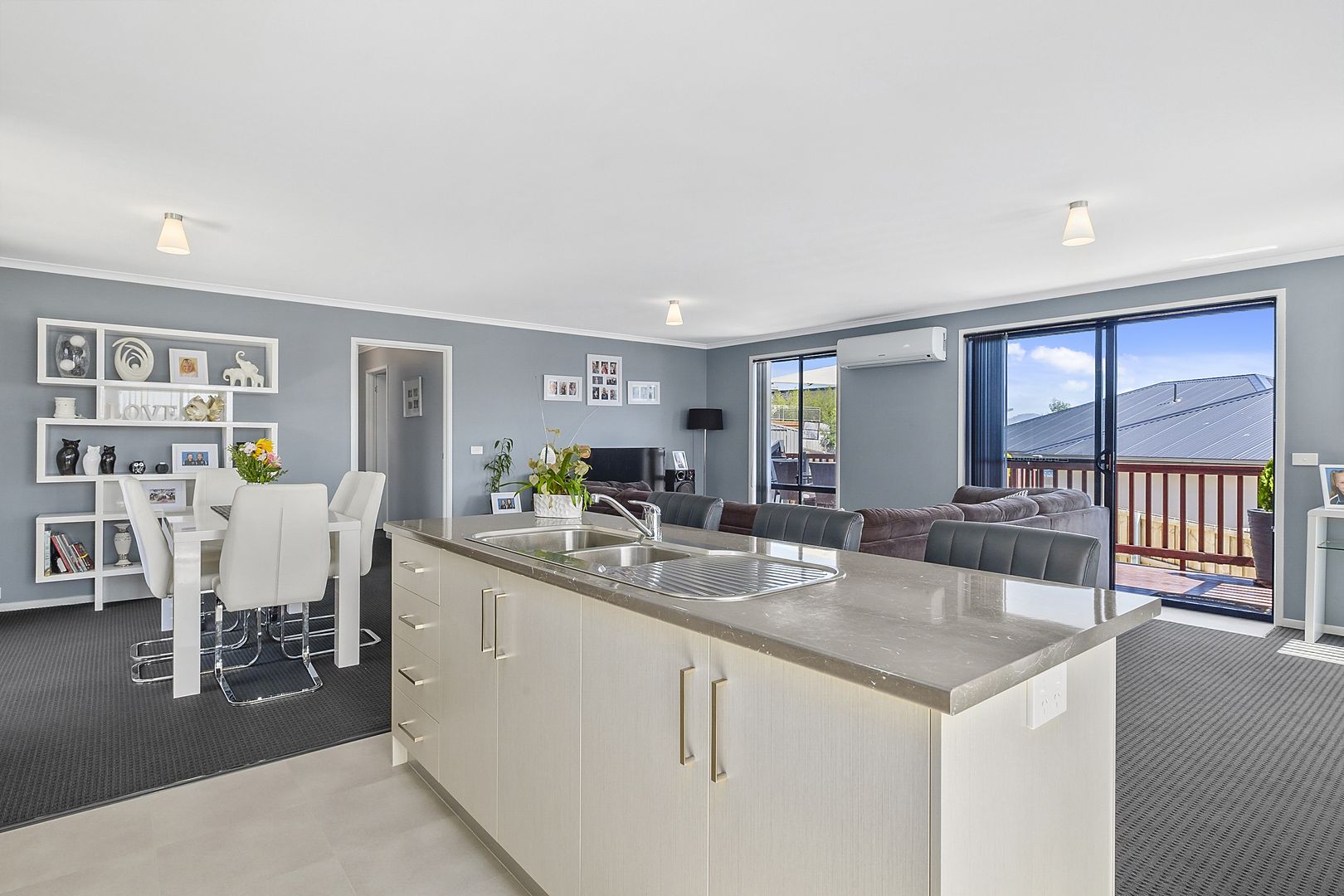 9 Barilla Court, Midway Point TAS 7171, Image 2