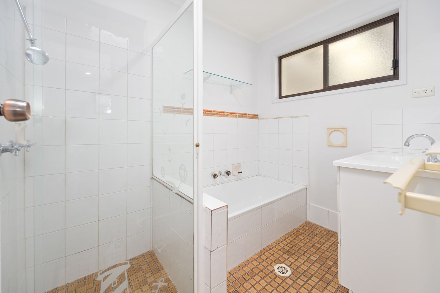 7 Theodore Place, Molendinar QLD 4214 House For Rent Domain