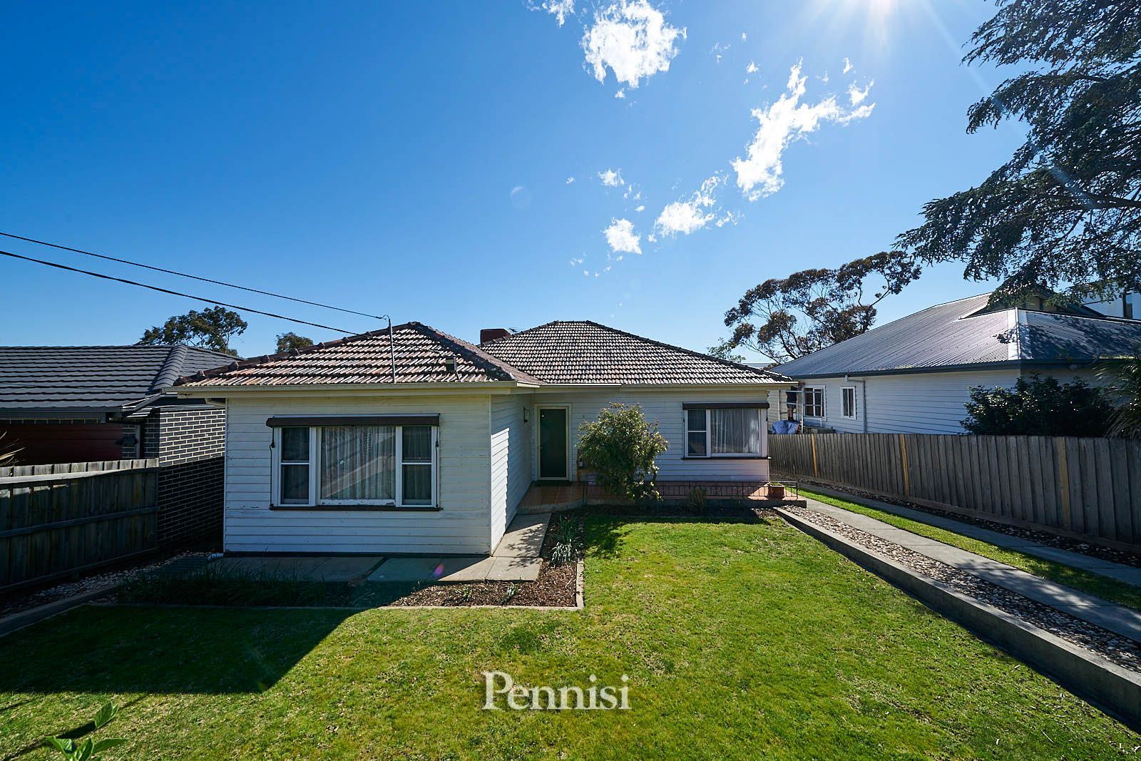 9 Hamilton Street, Niddrie VIC 3042, Image 0