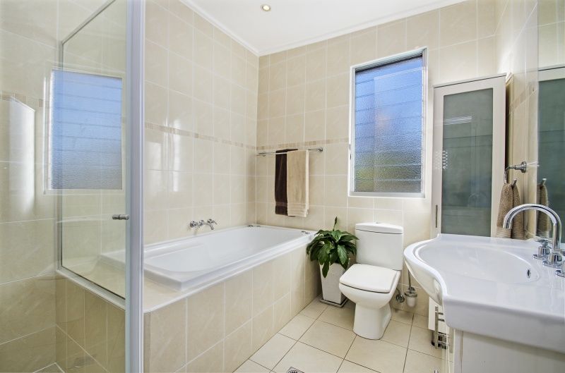 1 Peacock Street, Seaforth NSW 2092, Image 2