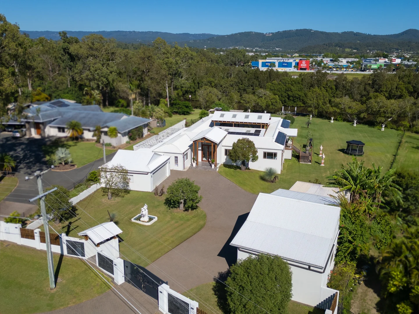 Additional image 10 of 20 Riverdowns Crescent, Helensvale QLD 4212