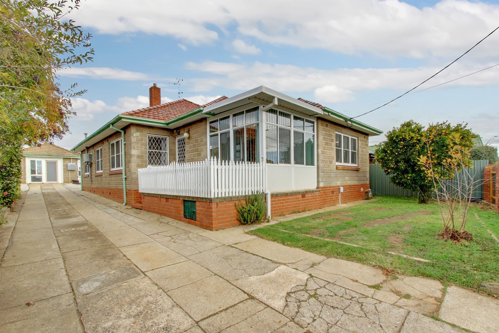 140 Uriarra Road, Queanbeyan NSW 2620, Image 0